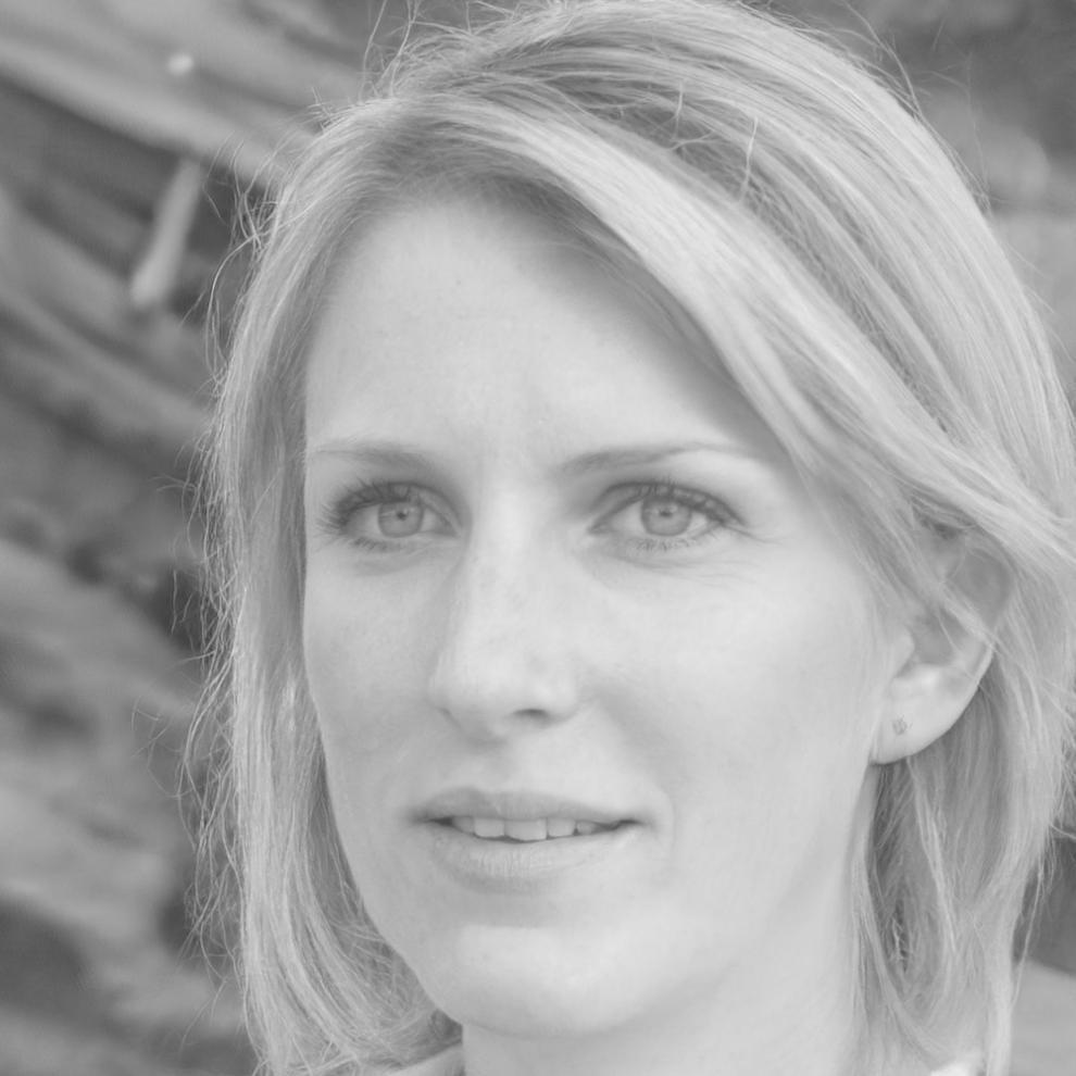 Portrait d'Amélie Rousseau, spécialiste en budgets familiaux